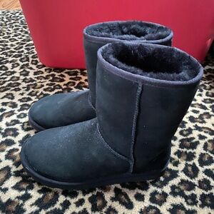 UGG Australia classic short black suede boots